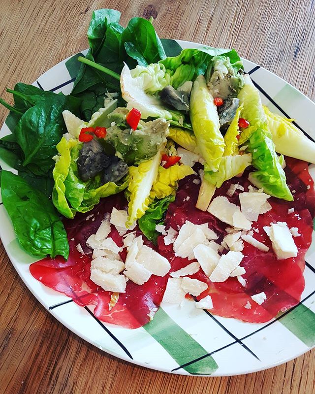 Healthy inspirational recipe idea for a quick and easy Summer meal for a healthy lifestyle 
Bresaola which is Italian air-dried beef is delicious served on a bed of mixed leaf salad, avocado, chopped red chillies, olives, cucumber, and shavings of parmesan cheese with a squeeze of lemon juice and drizzle of olive oil.

#recipes,