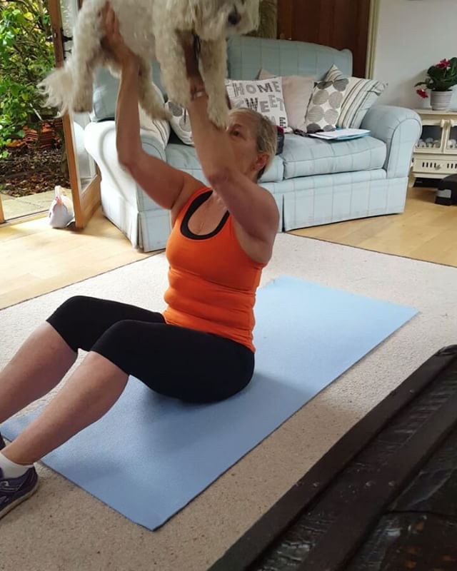 When the dog is happy to be your arm weights... 
Morning training session and strengthening surrounding shoulder.muscles with the help of @misslucy_lou

x