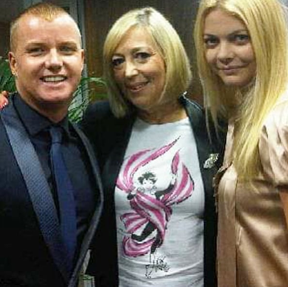 @qvcuk when I was a guest presenter for  @bobmackie brand
With @jemkidd @leighton_denny
The Bob Mackie breast cancer awareness event tshirt
.
.