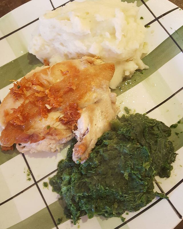 Todays warming wet weather healthy home cooked lunch with carbs.

Intermittent fasting with a 16 hour fast since last meal of Tuesday eve. 8pm yesterday to 12pm today.
Good to give the gut a rest. For best results repeat 2 consecutive days. 
Mashed potato with crispy skin chicken cooked in coconut oil  and spinach.
Had to have the mashed potato as its such wet, cold and miserable Wintery Summer weather today