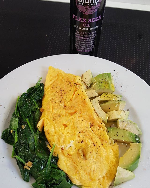 Healthy breakfast time
It's important to start your day with some protein as it keeps you fuller for longer and blood sugar levels stable.

Omelette with wilted spinach and avocado with Omega3 oil.
