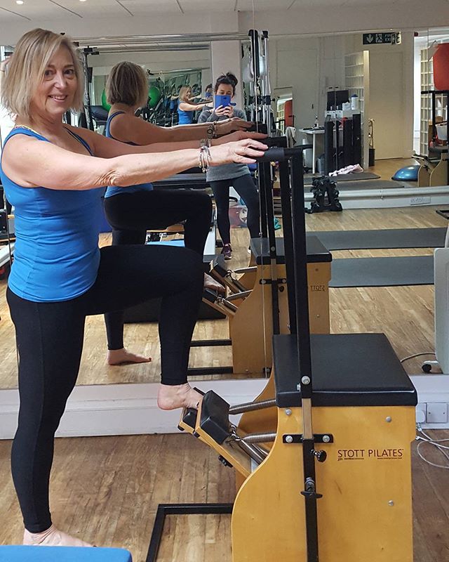 Back to the pilates reformer this week.

Great for keeping the body mobile and for strong core and glutes. With core strength the back is supported and the knees will have less issues with tracking or injuries.