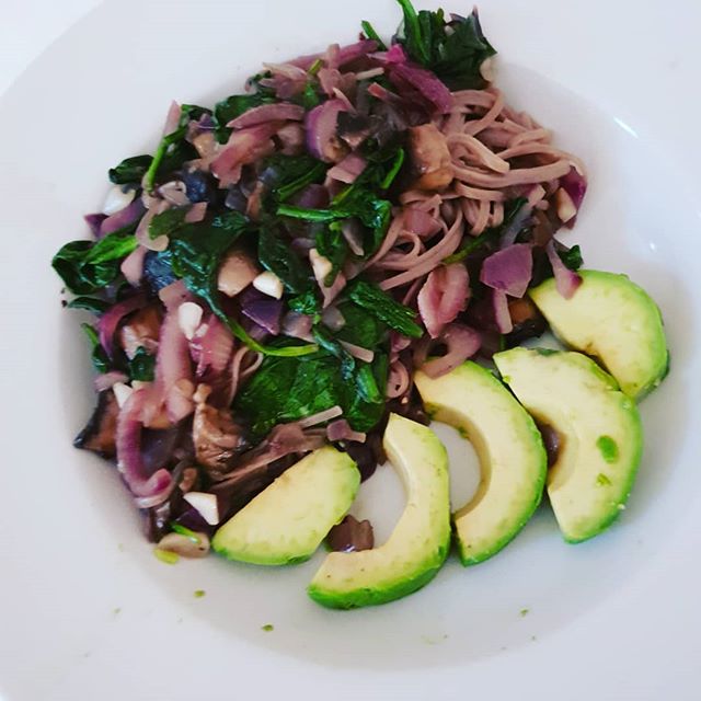 When you have to resort to the store cupboard and leftovers in the fridge to create a quick supper as you had no time to food shop.

Buckwheat noodles with chopped red onion, garlic, mushrooms, tomatoes, spinach and avocado on the side
Dressed with olive oil.